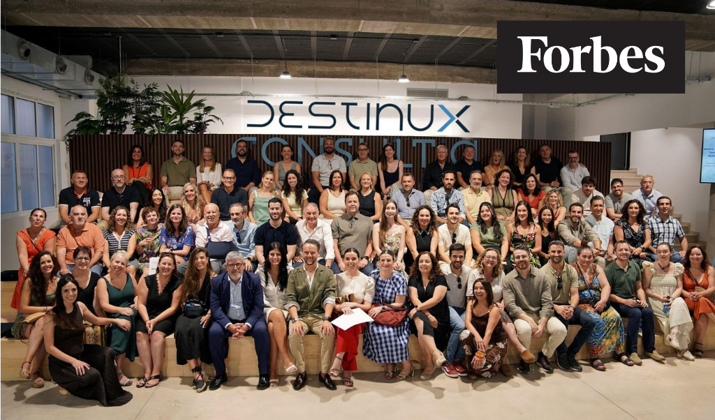 Forbes pone en valor la apuesta de Consultia Business Travel por la innovación con la creación del primer centro tecnológico de Business Travel para impulsar Destinux